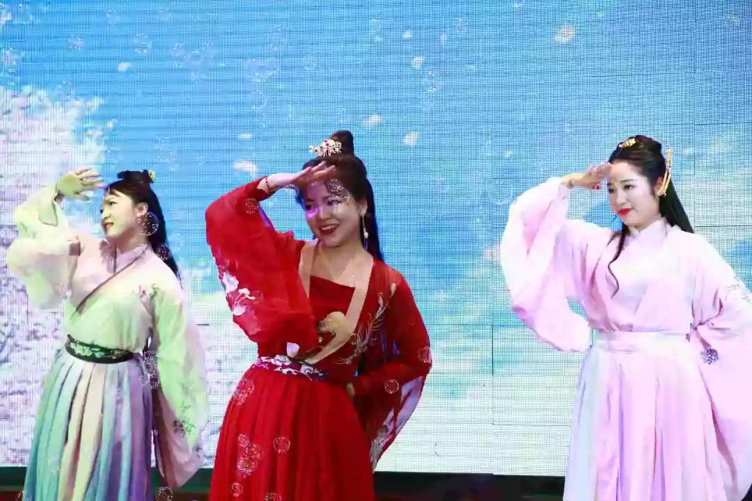 郴州錦馬置業(yè)有限公司,天一房產(chǎn)銷售,五嶺新天地樓盤銷售,錦馬時代中心房產(chǎn)銷售,酒店經(jīng)營管理哪里好 郴州錦馬置業(yè)有限公司,天一房產(chǎn)銷售,五嶺新天地樓盤銷售,錦馬時代中心房產(chǎn)銷售,酒店經(jīng)營管理哪里好